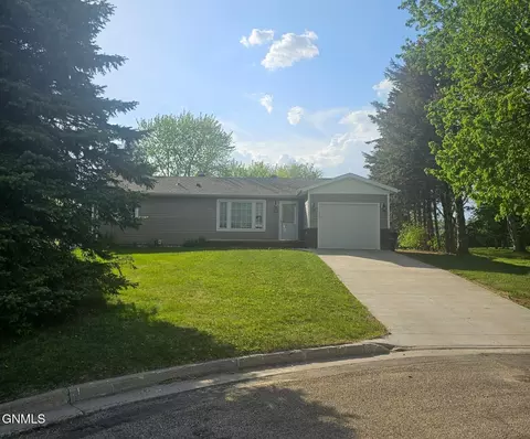 2103 4th St NE, Jamestown, ND 58401