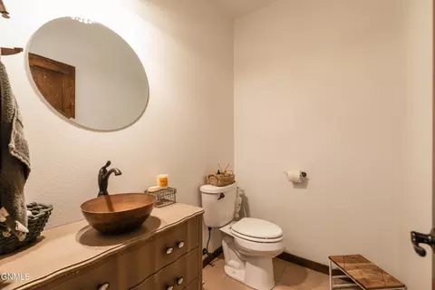 Bath - 4403 Daniel St, Bismarck, ND 58504 photo 5 of 5