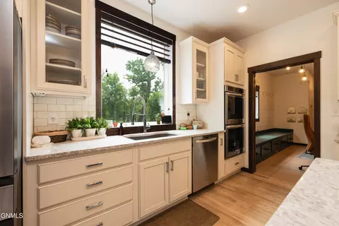 Kitchen - 4403 Daniel St, Bismarck, ND 58504 photo 5 of 5