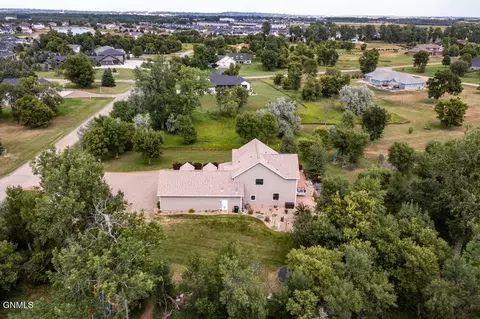 View/Area - 4403 Daniel St, Bismarck, ND 58504 photo 6 of 13