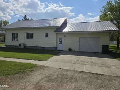 204 1st Ave SE, Zeeland, ND 58581