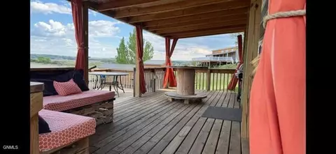 1341 Bid Route 13f, Mandaree, ND 58757