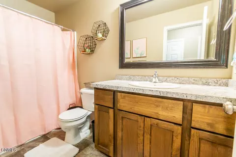 Bath - 6947 Majestic Loop, Lincoln, ND 58504 photo 5 of 6