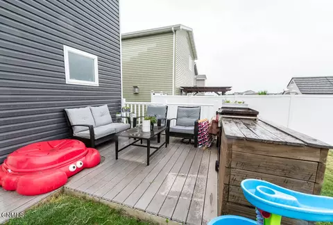Exterior - 6947 Majestic Loop, Lincoln, ND 58504 photo 5 of 6