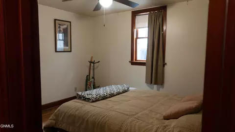 Bedroom - 317 D Ave, Bismarck, ND 58501 photo 4 of 4