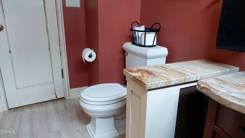 Bath - 317 D Ave, Bismarck, ND 58501 photo 3 of 5