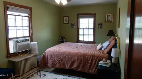 Bedroom - 317 D Ave, Bismarck, ND 58501 photo 1 of 4