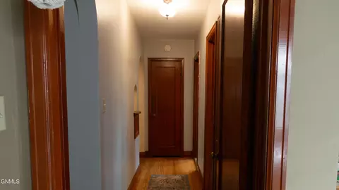 Entry Way - 317 D Ave, Bismarck, ND 58501 photo 3 of 6