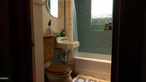 Bath - 317 D Ave, Bismarck, ND 58501 photo 5 of 5