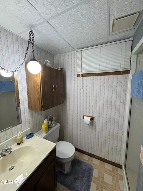 680 3rd Ave SW, Dickinson, ND 58601 photo 20