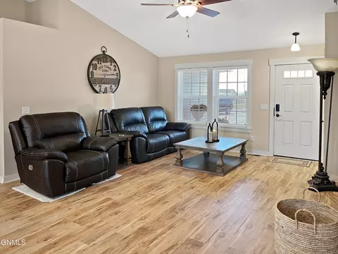 Living - 13662 Cherry St NW, Williston, ND 58801 photo 2 of 2