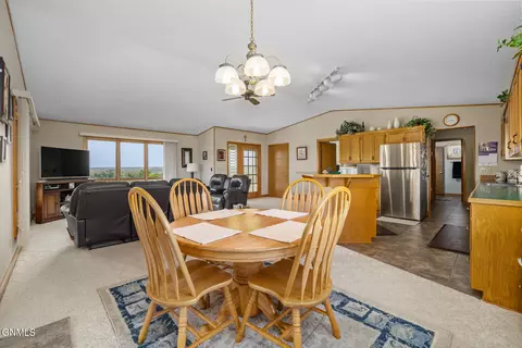 5892 133rd Ave NW, Williston, ND 58801 photo 21