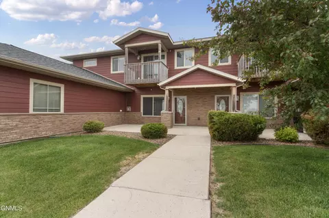 3506 33rd Ave W, Williston, ND 58801