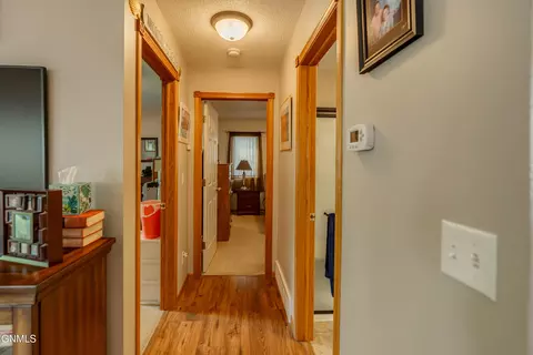 Entry Way - 219 E Calgary Ave, Bismarck, ND 58503 photo 2 of 7