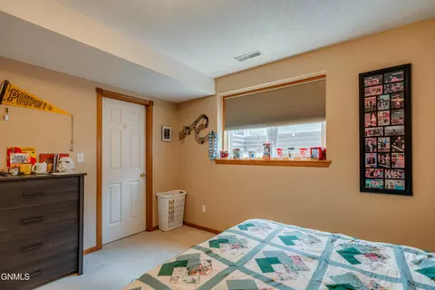 Bedroom - 219 E Calgary Ave, Bismarck, ND 58503 photo 10 of 10