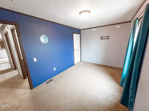 3610 21st Ave W, Williston, ND 58801 photo 25