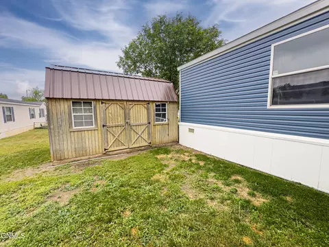 3610 21st Ave W, Williston, ND 58801 photo 6