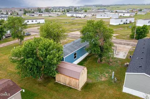 3610 21st Ave W, Williston, ND 58801 photo 3