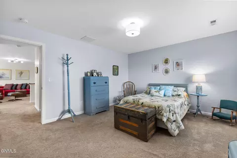 Bedroom - 1531 Creekside Dr, Williston, ND 58801 photo 4 of 7