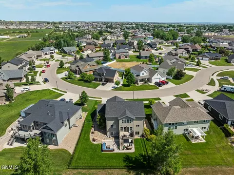View/Area - 1531 Creekside Dr, Williston, ND 58801 photo 3 of 3