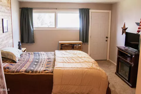 Bedroom - 1210 Park Pl, Williston, ND 58801 photo 3 of 4