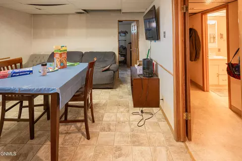 1314 E Divide Ave, Bismarck, ND 58501 photo 33
