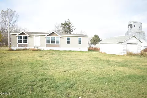 108 Charles St, Robinson, ND 58478