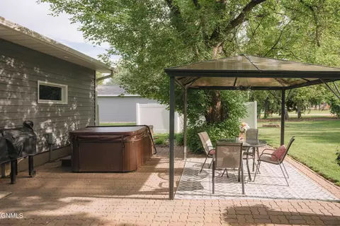 309 311 Main St, Buchanan, ND 58420 photo 5