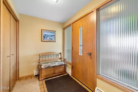 1321 University Ave, Williston, ND 58801 photo 8
