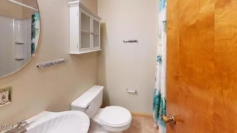 Bath - 1725 N 17th St, Bismarck, ND 58501 photo 3 of 3