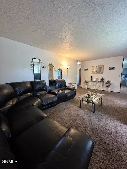 Living - 1725 N 17th St, Bismarck, ND 58501 photo 1 of 5