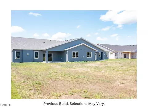 2931 Baltimore Dr, Bismarck, ND 58504 photo 25