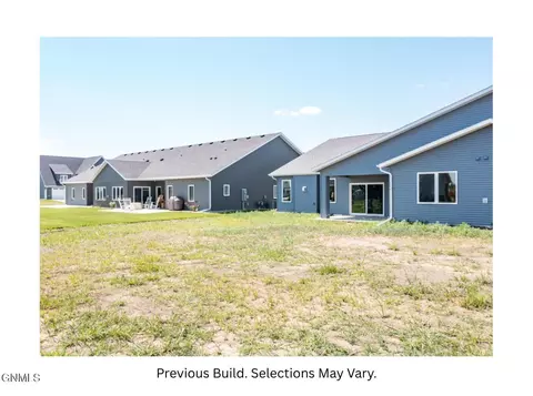 2931 Baltimore Dr, Bismarck, ND 58504 photo 28