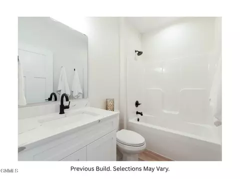 2931 Baltimore Dr, Bismarck, ND 58504 photo 21