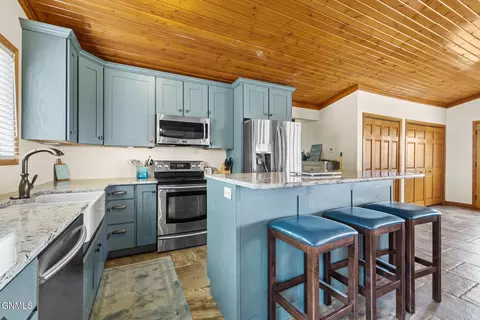 11266 Keys Cove Loop, Ray, ND 58849 photo 14