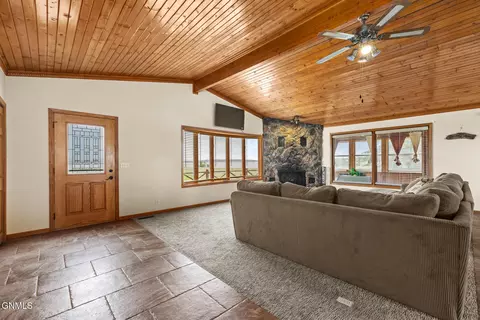 11266 Keys Cove Loop, Ray, ND 58849 photo 18