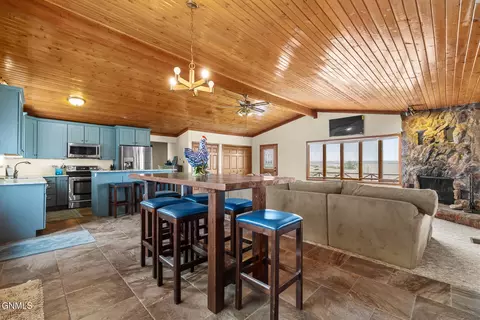 11266 Keys Cove Loop, Ray, ND 58849 photo 16
