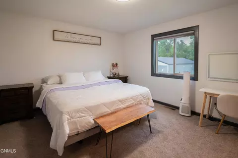 Bedroom - 5706 Olive Tree Dr, Bismarck, ND 58503 photo 1 of 9