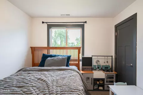 Bedroom - 5706 Olive Tree Dr, Bismarck, ND 58503 photo 8 of 9