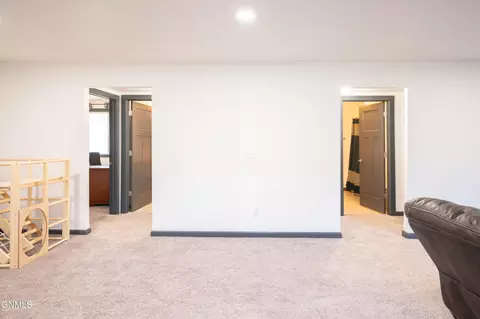 Entry Way - 5706 Olive Tree Dr, Bismarck, ND 58503 photo 8 of 12