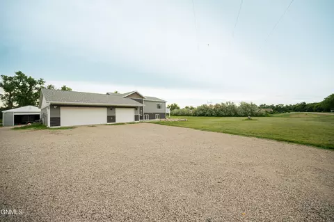Other - 5706 Olive Tree Dr, Bismarck, ND 58503 photo 27 of 45