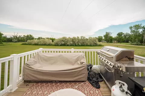 Exterior - 5706 Olive Tree Dr, Bismarck, ND 58503 photo 6 of 17