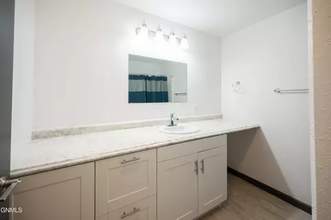 Bath - 5706 Olive Tree Dr, Bismarck, ND 58503 photo 12 of 12