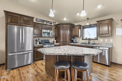 900 Bremner Ave, Bismarck, ND 58503 photo 10