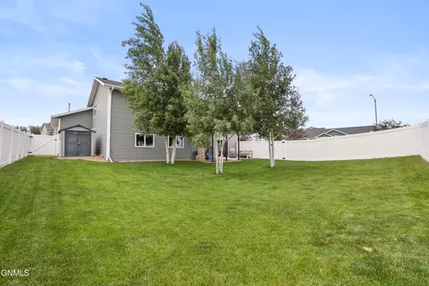 900 Bremner Ave, Bismarck, ND 58503 photo 39