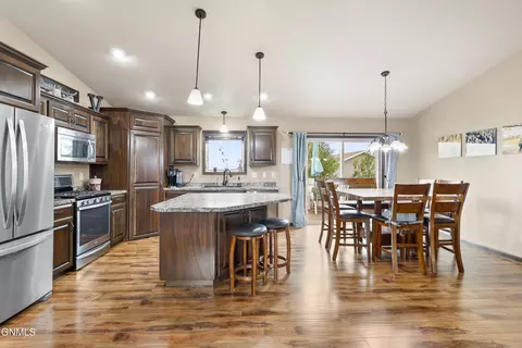 900 Bremner Ave, Bismarck, ND 58503 photo 14
