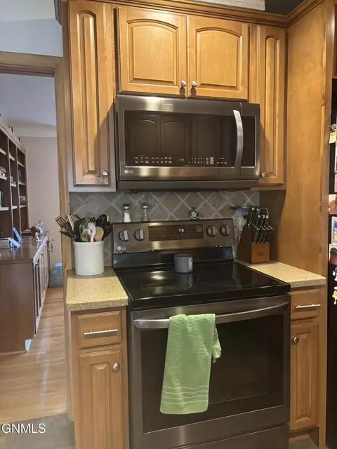 1401 University Ave, Williston, ND 58801 photo 11