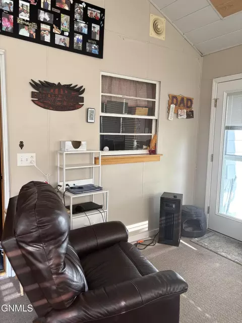 1401 University Ave, Williston, ND 58801 photo 23