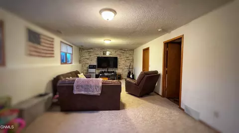 1309 16th St SE, Mandan, ND 58554 photo 14
