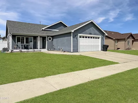 2810 24th St W, Williston, ND 58801